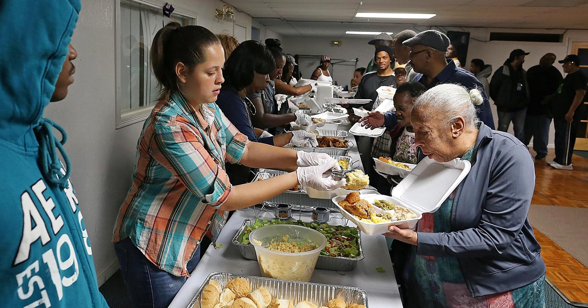 Should You Volunteer At The Soup Kitchen This Thanksgiving Pepnewz